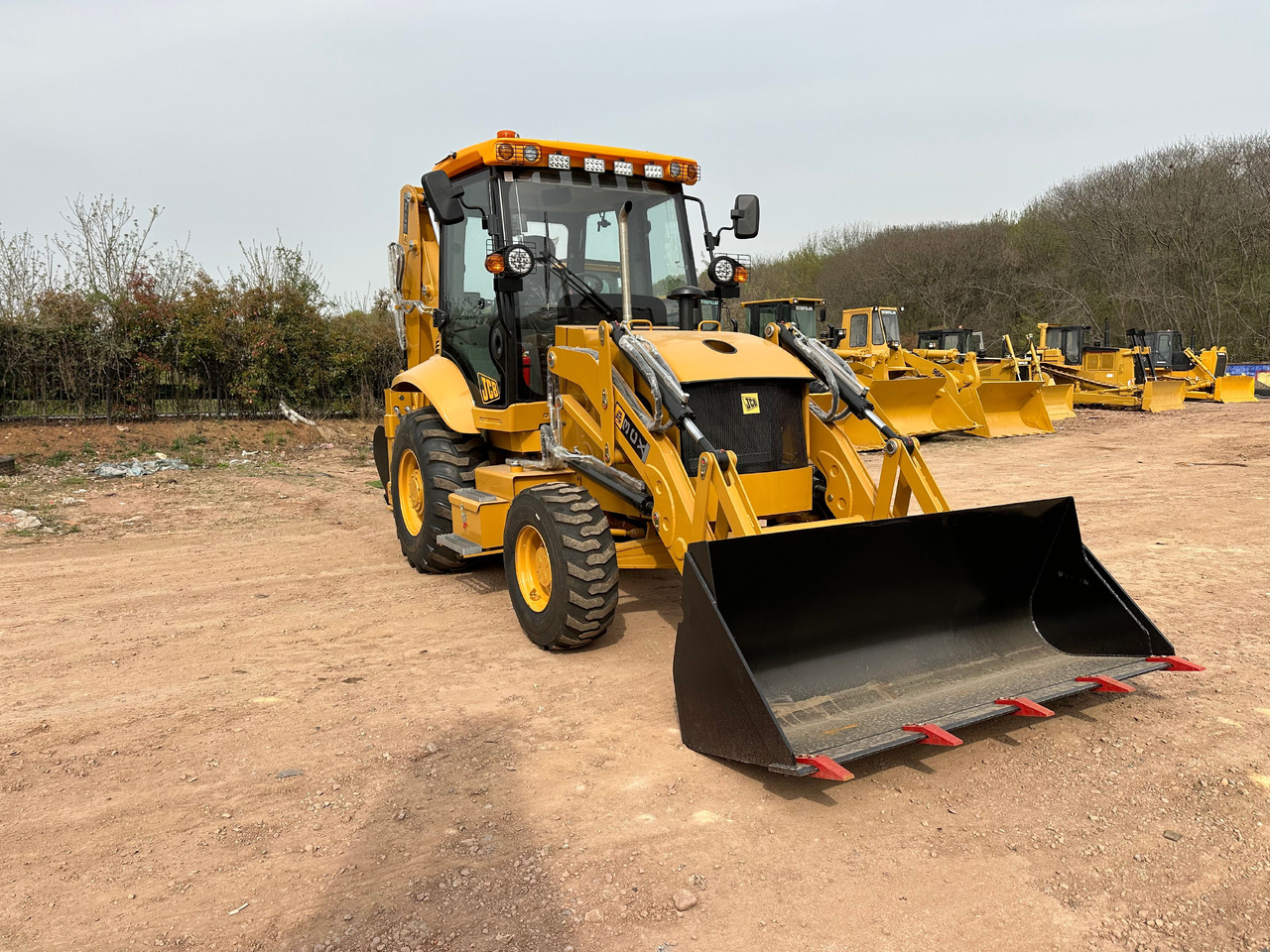 JCB 3CX - Rovokopač-utovarivač: slika JCB 3CX - Rovokopač-utovarivač JCB 3CX - Rovokopač-utovarivač: slika JCB 3CX - Rovokopač-utovarivač