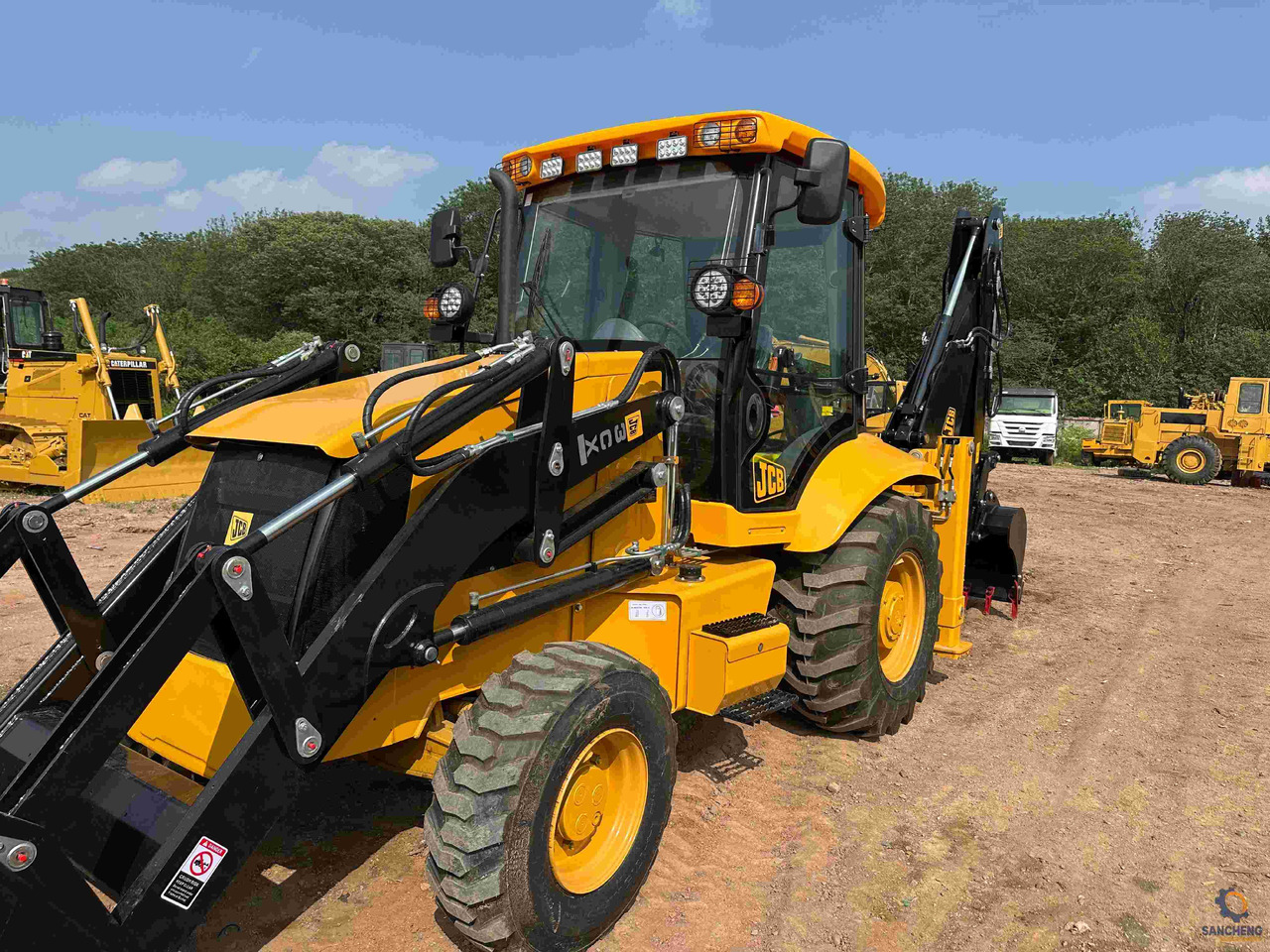 JCB 3CX - Rovokopač-utovarivač: slika JCB 3CX - Rovokopač-utovarivač JCB 3CX - Rovokopač-utovarivač: slika JCB 3CX - Rovokopač-utovarivač