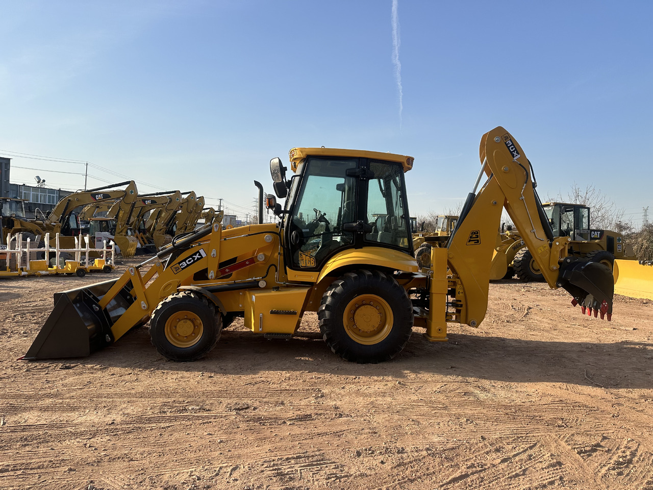 JCB 3CX - Rovokopač-utovarivač: slika JCB 3CX - Rovokopač-utovarivač JCB 3CX - Rovokopač-utovarivač: slika JCB 3CX - Rovokopač-utovarivač