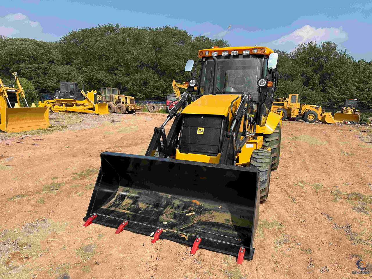 JCB 3CX - Rovokopač-utovarivač: slika JCB 3CX - Rovokopač-utovarivač JCB 3CX - Rovokopač-utovarivač: slika JCB 3CX - Rovokopač-utovarivač