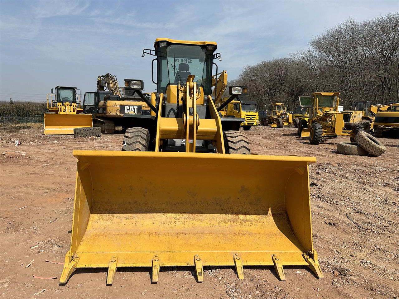 SDLG 936L - Utovarivač na kotačima: slika SDLG 936L - Utovarivač na kotačima SDLG 936L - Utovarivač na kotačima: slika SDLG 936L - Utovarivač na kotačima