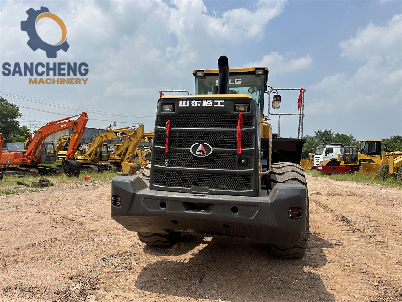 SDLG L956F - Utovarivač na kotačima: slika SDLG L956F - Utovarivač na kotačima SDLG L956F - Utovarivač na kotačima: slika SDLG L956F - Utovarivač na kotačima