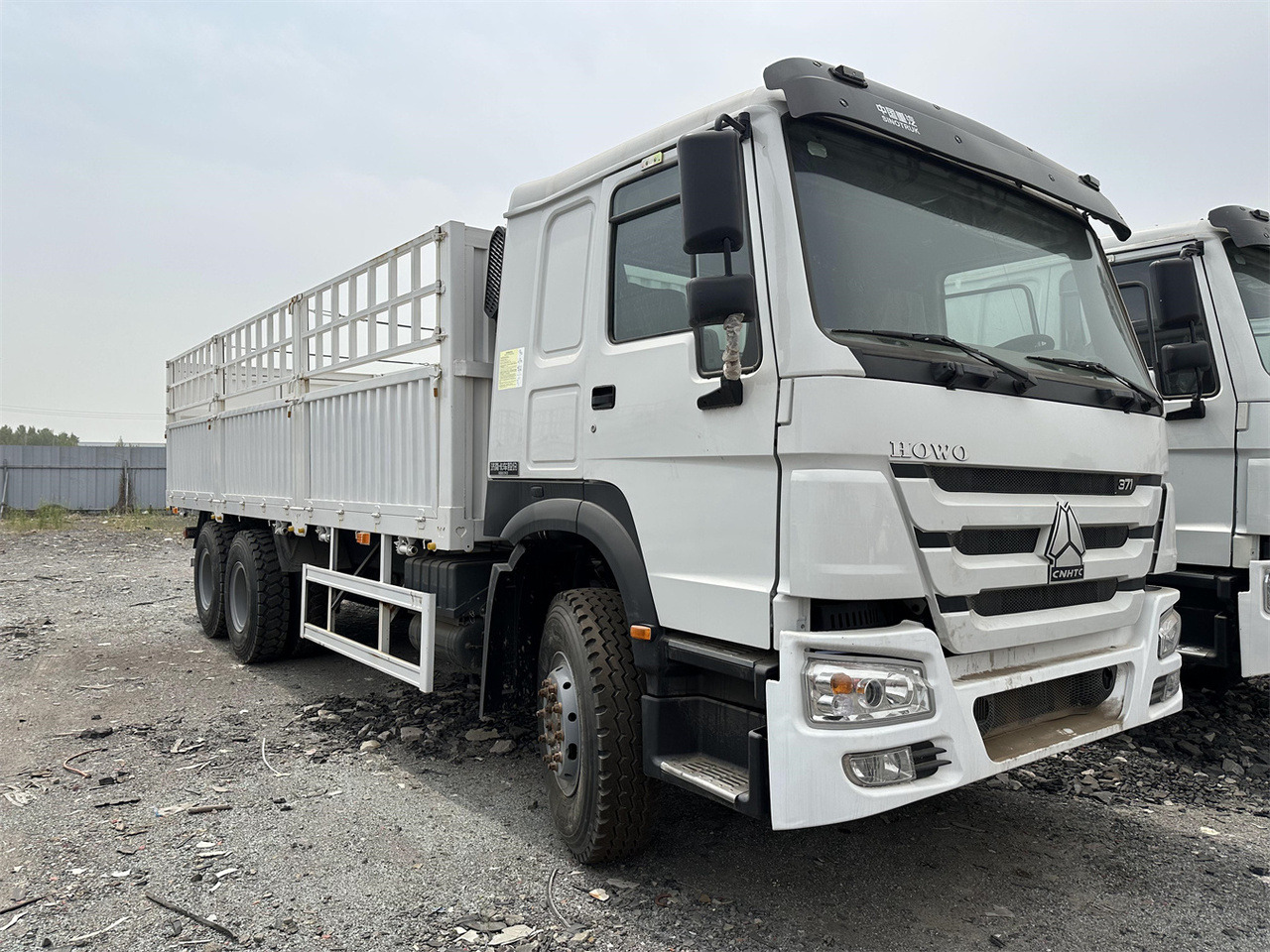 SINOTRUK HOWO 371 Cargo truck - Kamion za prijevoz stoke: slika SINOTRUK HOWO 371 Cargo truck - Kamion za prijevoz stoke SINOTRUK HOWO 371 Cargo truck - Kamion za prijevoz stoke: slika SINOTRUK HOWO 371 Cargo truck - Kamion za prijevoz stoke