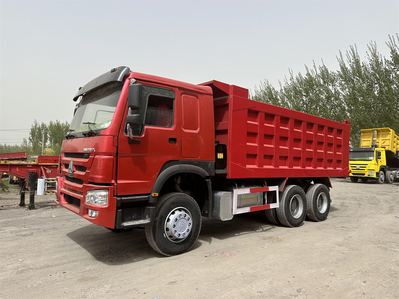 SINOTRUK Howo Dump truck 371 - Kiper: slika SINOTRUK Howo Dump truck 371 - Kiper SINOTRUK Howo Dump truck 371 - Kiper: slika SINOTRUK Howo Dump truck 371 - Kiper