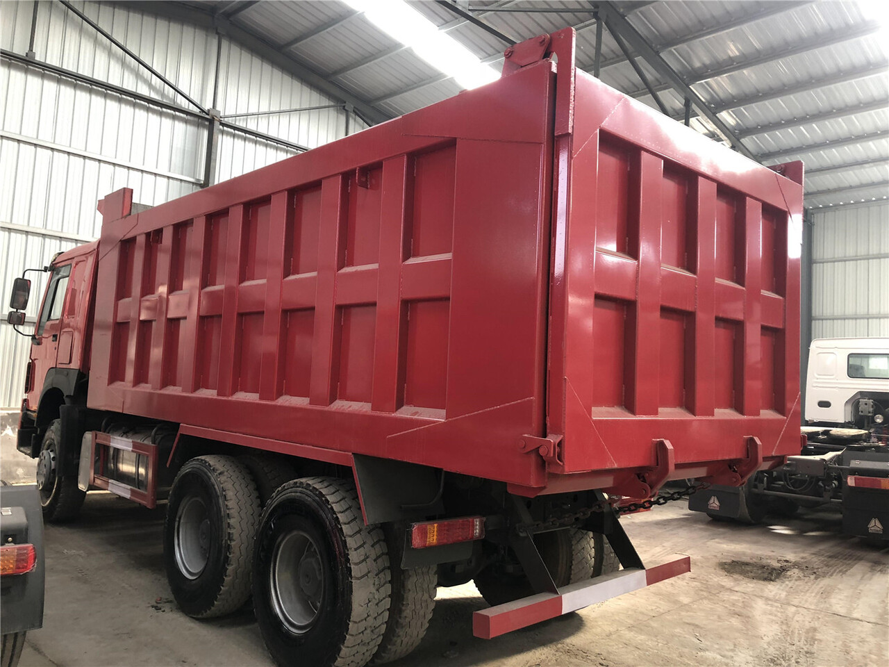 SINOTRUK Howo Dump truck 371 - Kiper: slika SINOTRUK Howo Dump truck 371 - Kiper SINOTRUK Howo Dump truck 371 - Kiper: slika SINOTRUK Howo Dump truck 371 - Kiper