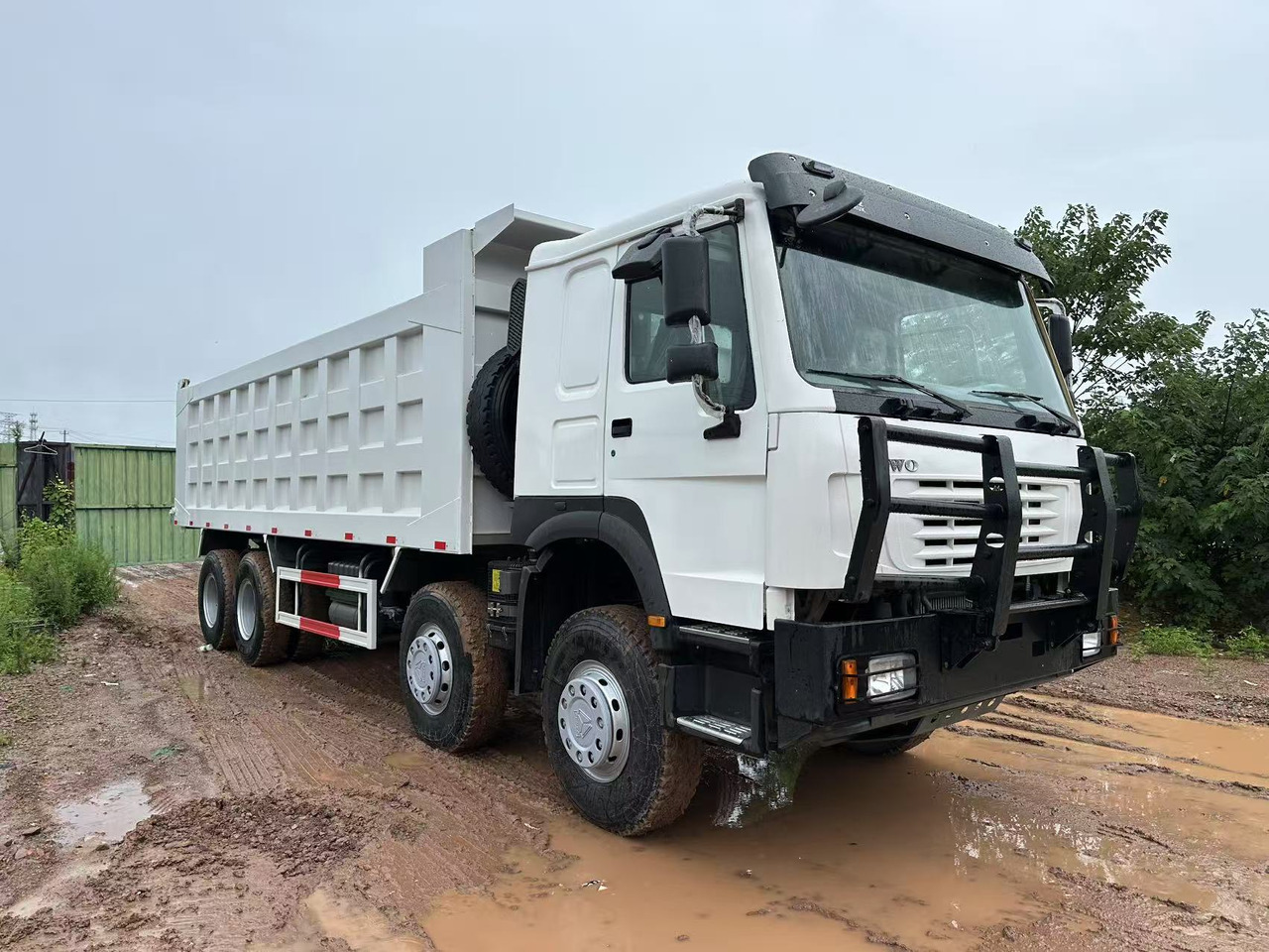 Sinotruk HOWO 371hp - Kiper: slika Sinotruk HOWO 371hp - Kiper Sinotruk HOWO 371hp - Kiper: slika Sinotruk HOWO 371hp - Kiper