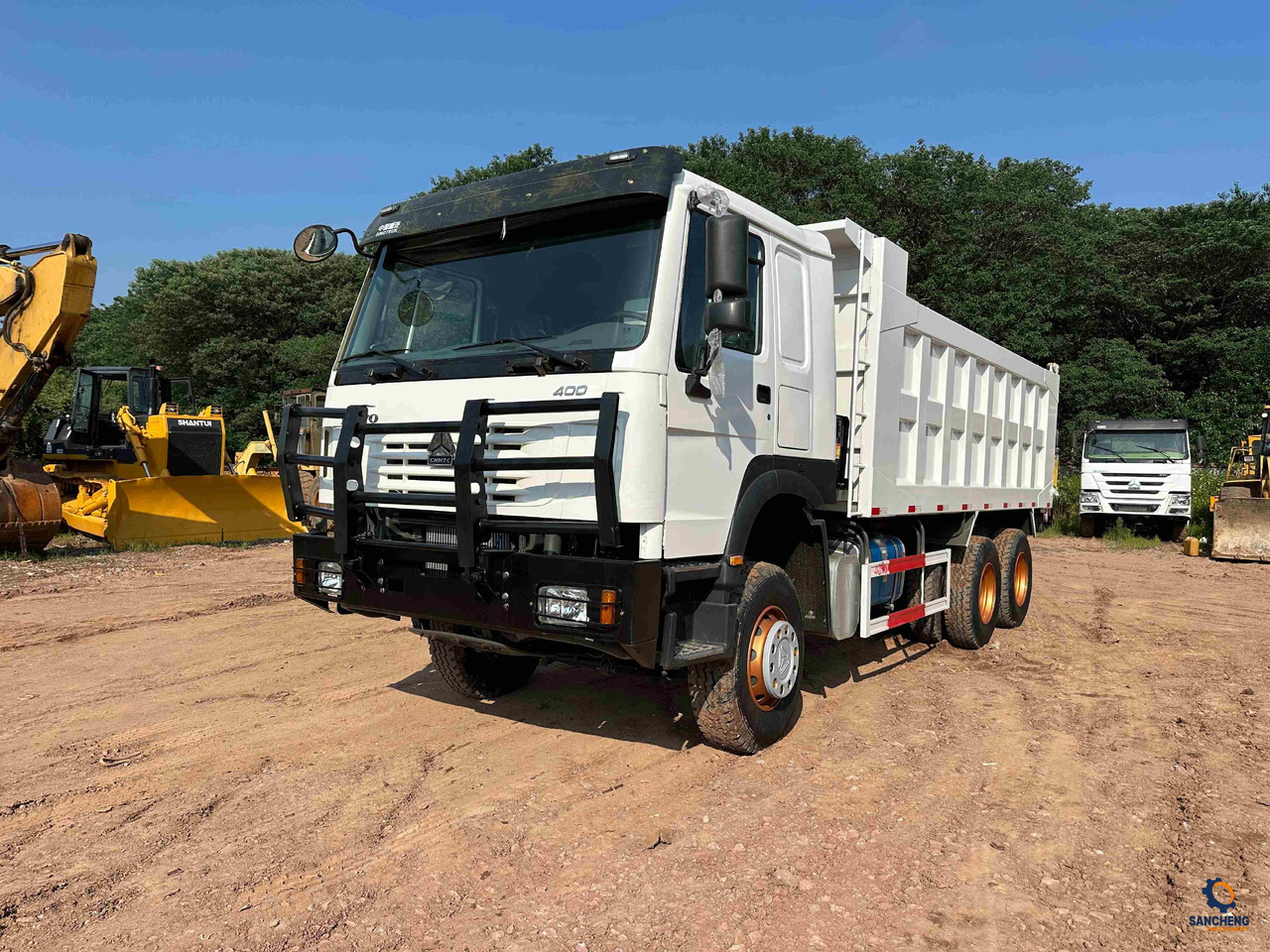 Sintruk HOWO 400hp 6X4 - Kiper: slika Sintruk HOWO 400hp 6X4 - Kiper Sintruk HOWO 400hp 6X4 - Kiper: slika Sintruk HOWO 400hp 6X4 - Kiper