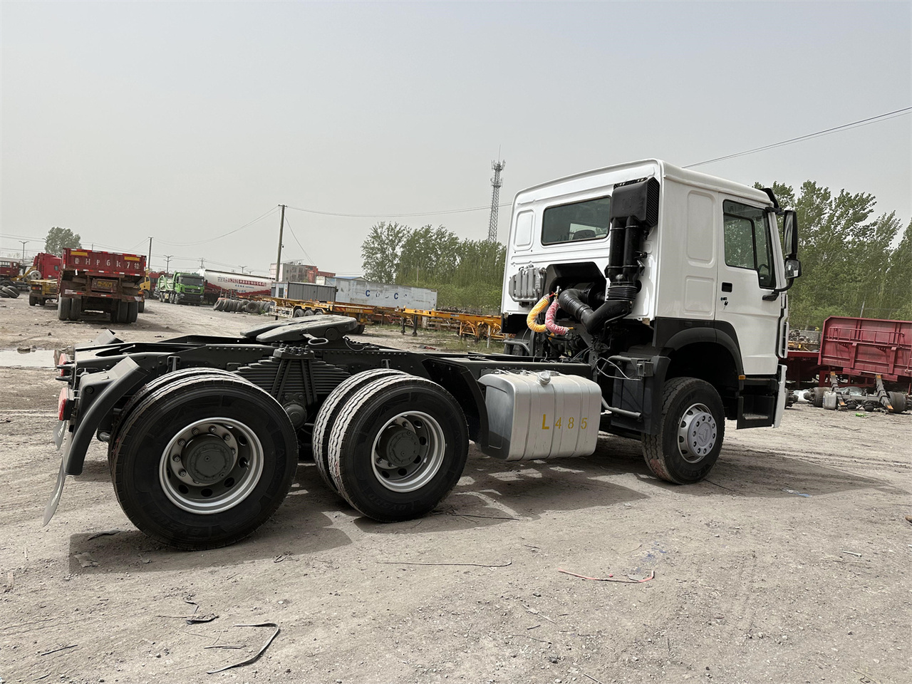 SINOTRUK Howo 371 Truck Head - Tegljač: slika SINOTRUK Howo 371 Truck Head - Tegljač SINOTRUK Howo 371 Truck Head - Tegljač: slika SINOTRUK Howo 371 Truck Head - Tegljač