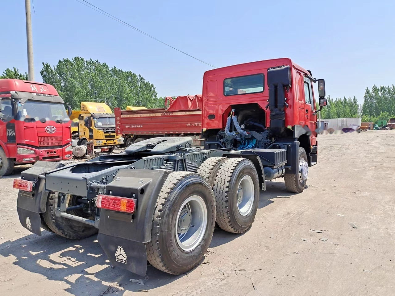 SINOTRUK Howo tractor unit 420 - Tegljač: slika SINOTRUK Howo tractor unit 420 - Tegljač SINOTRUK Howo tractor unit 420 - Tegljač: slika SINOTRUK Howo tractor unit 420 - Tegljač