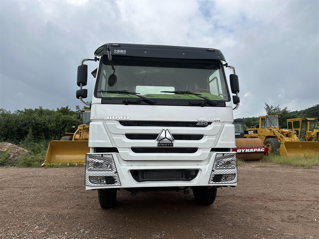 SINOTRUK Howo tractor unit 420hp - Tegljač: slika SINOTRUK Howo tractor unit 420hp - Tegljač SINOTRUK Howo tractor unit 420hp - Tegljač: slika SINOTRUK Howo tractor unit 420hp - Tegljač