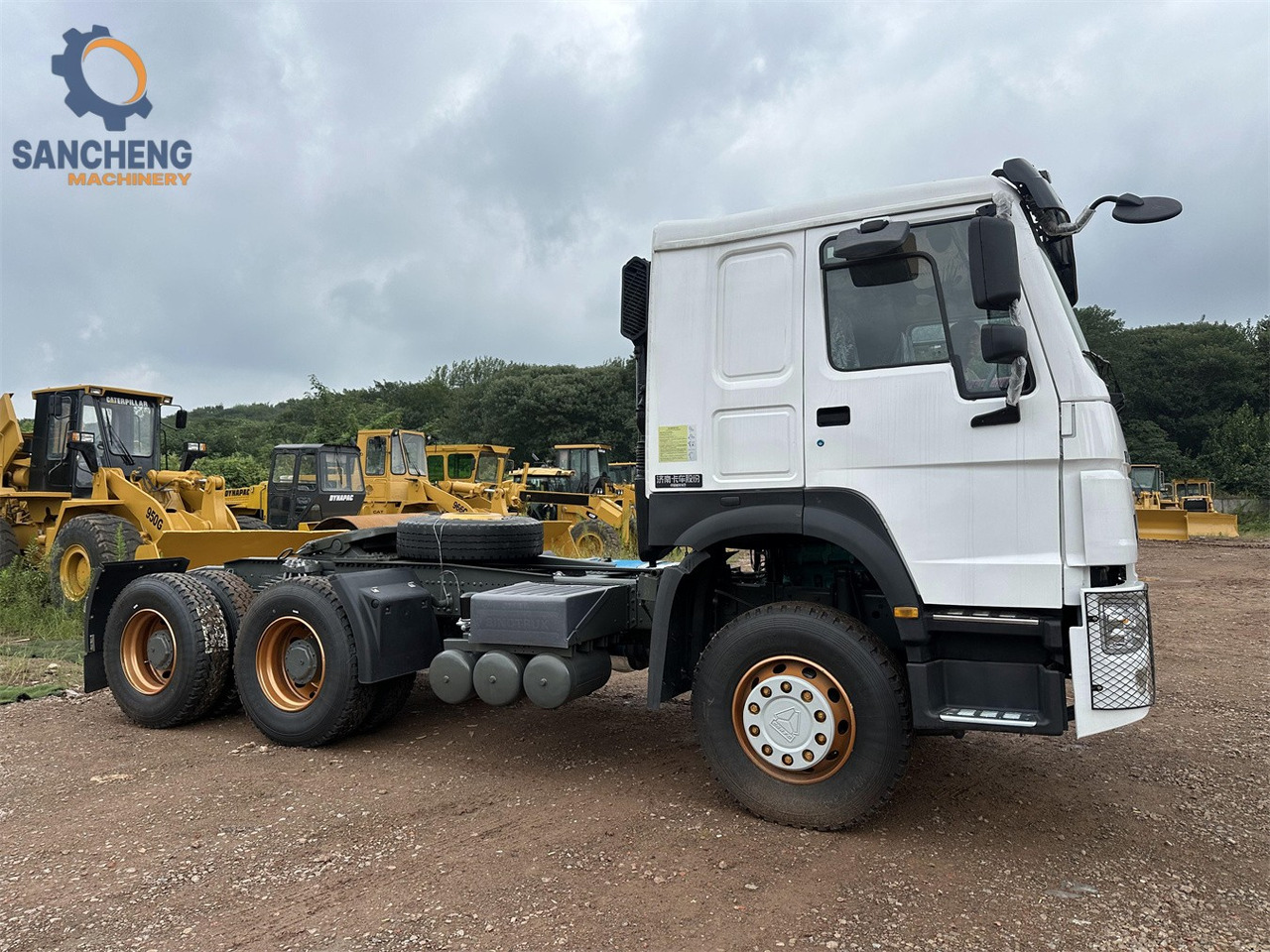 SINOTRUK Howo tractor unit 420hp - Tegljač: slika SINOTRUK Howo tractor unit 420hp - Tegljač SINOTRUK Howo tractor unit 420hp - Tegljač: slika SINOTRUK Howo tractor unit 420hp - Tegljač