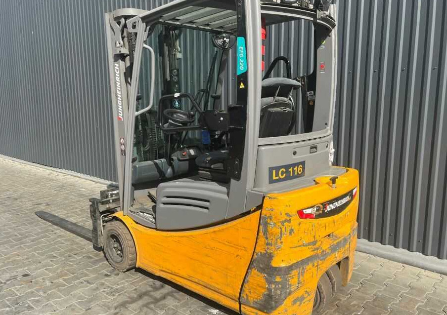 Jungheinrich EFG220 - Električni viličar: slika Jungheinrich EFG220 - Električni viličar Jungheinrich EFG220 - Električni viličar: slika Jungheinrich EFG220 - Električni viličar