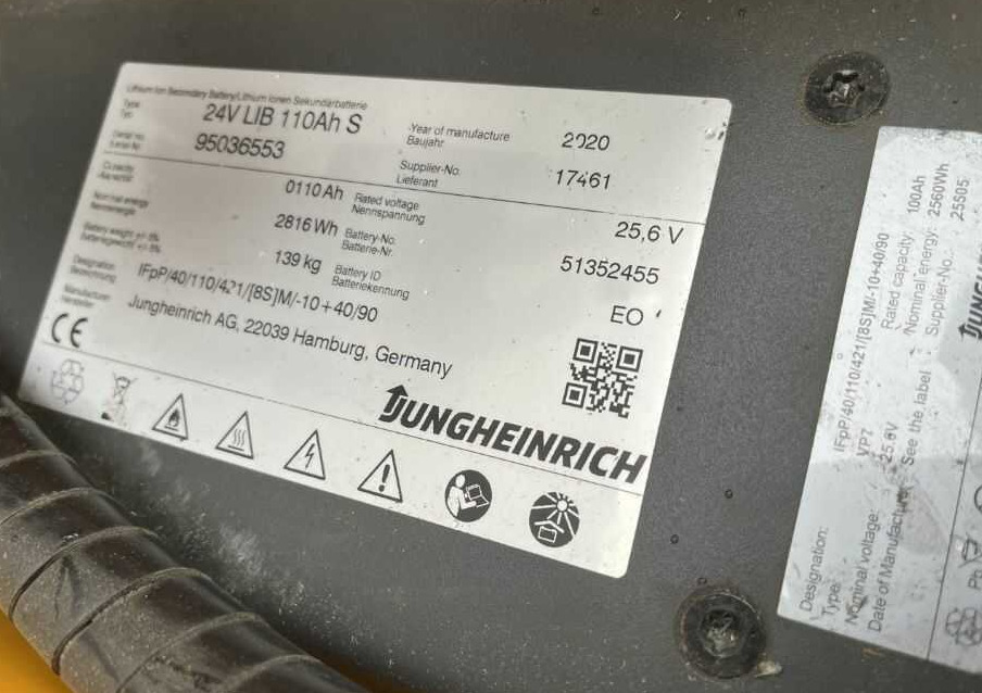 Paletni viličar Jungheinrich EJE114: slika Paletni viličar Jungheinrich EJE114 Paletni viličar Jungheinrich EJE114: slika Paletni viličar Jungheinrich EJE114