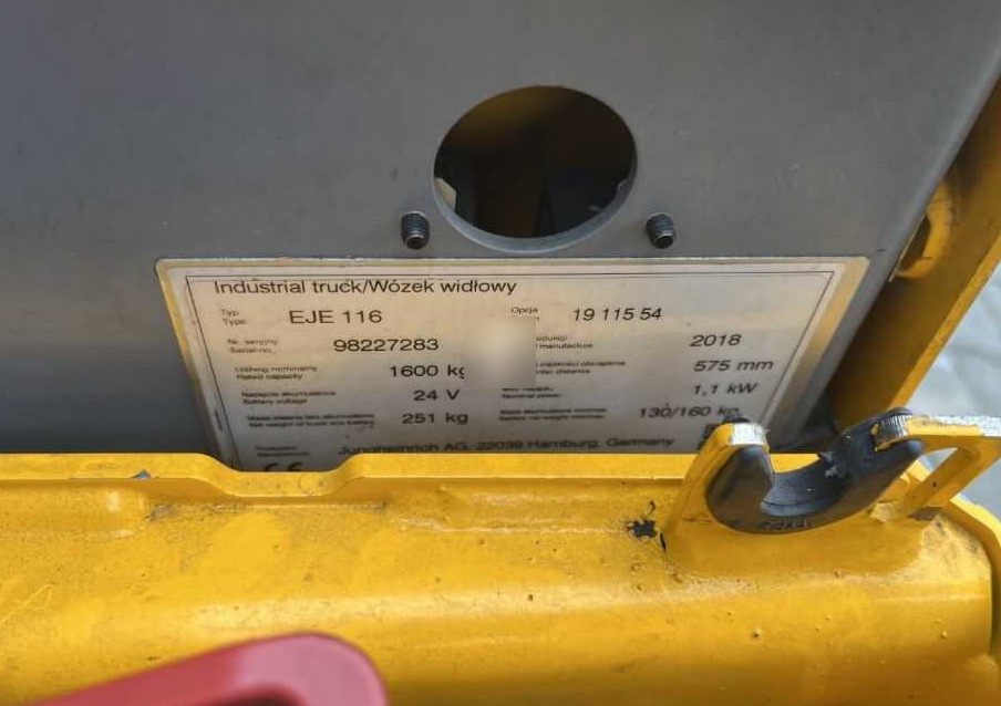 Jungheinrich EJE116 - Paletni viličar: slika Jungheinrich EJE116 - Paletni viličar Jungheinrich EJE116 - Paletni viličar: slika Jungheinrich EJE116 - Paletni viličar