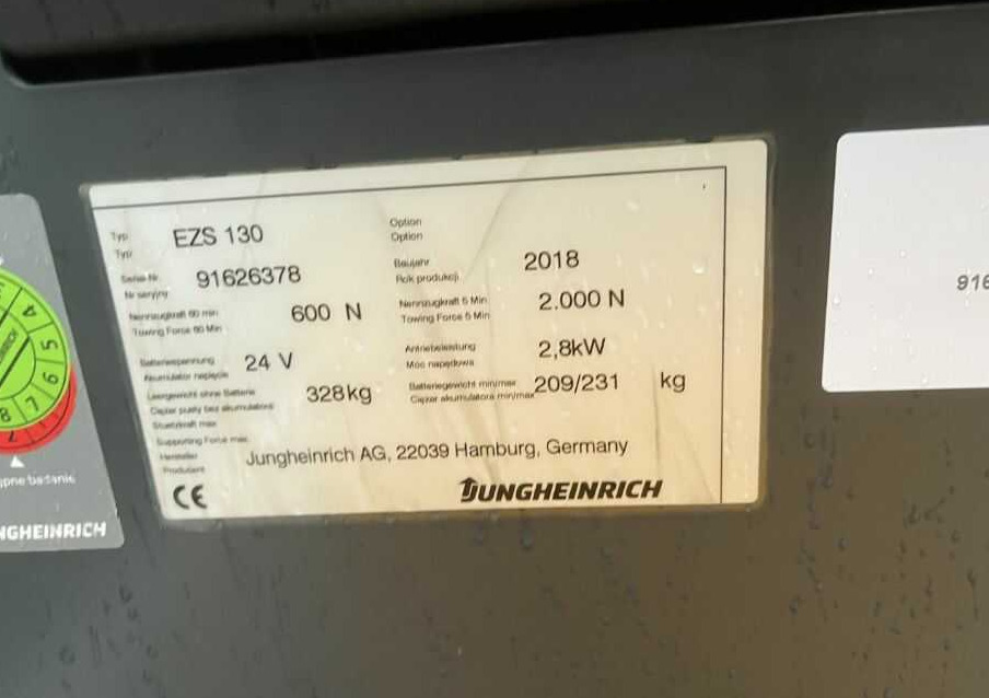 Jungheinrich EZS130 - Vučni traktor: slika Jungheinrich EZS130 - Vučni traktor Jungheinrich EZS130 - Vučni traktor: slika Jungheinrich EZS130 - Vučni traktor