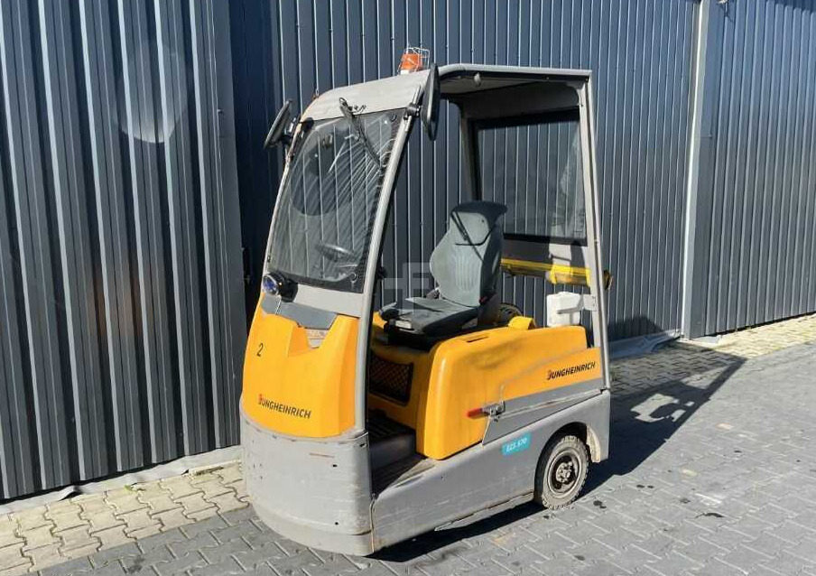 Jungheinrich EZS570 - Vučni traktor: slika Jungheinrich EZS570 - Vučni traktor Jungheinrich EZS570 - Vučni traktor: slika Jungheinrich EZS570 - Vučni traktor