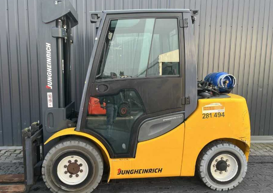 Jungheinrich TFG550s - Plinski viličar: slika Jungheinrich TFG550s - Plinski viličar Jungheinrich TFG550s - Plinski viličar: slika Jungheinrich TFG550s - Plinski viličar
