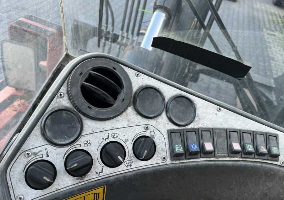 Kalmar DCE120-12 - Diesel viličar: slika Kalmar DCE120-12 - Diesel viličar Kalmar DCE120-12 - Diesel viličar: slika Kalmar DCE120-12 - Diesel viličar