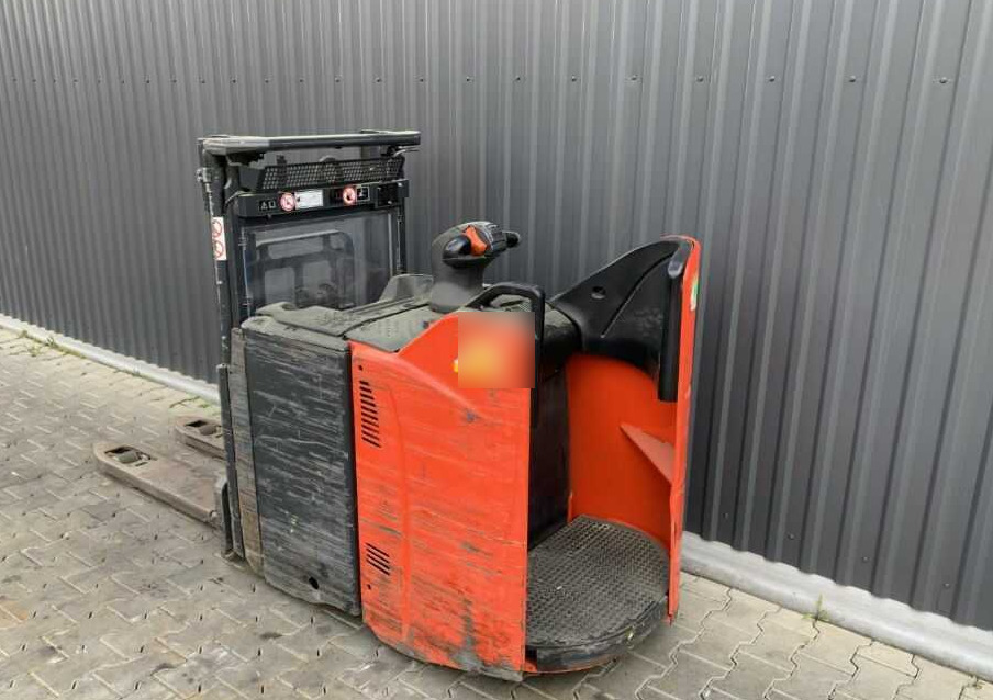 Linde D12SP - Paletni viličar: slika Linde D12SP - Paletni viličar Linde D12SP - Paletni viličar: slika Linde D12SP - Paletni viličar