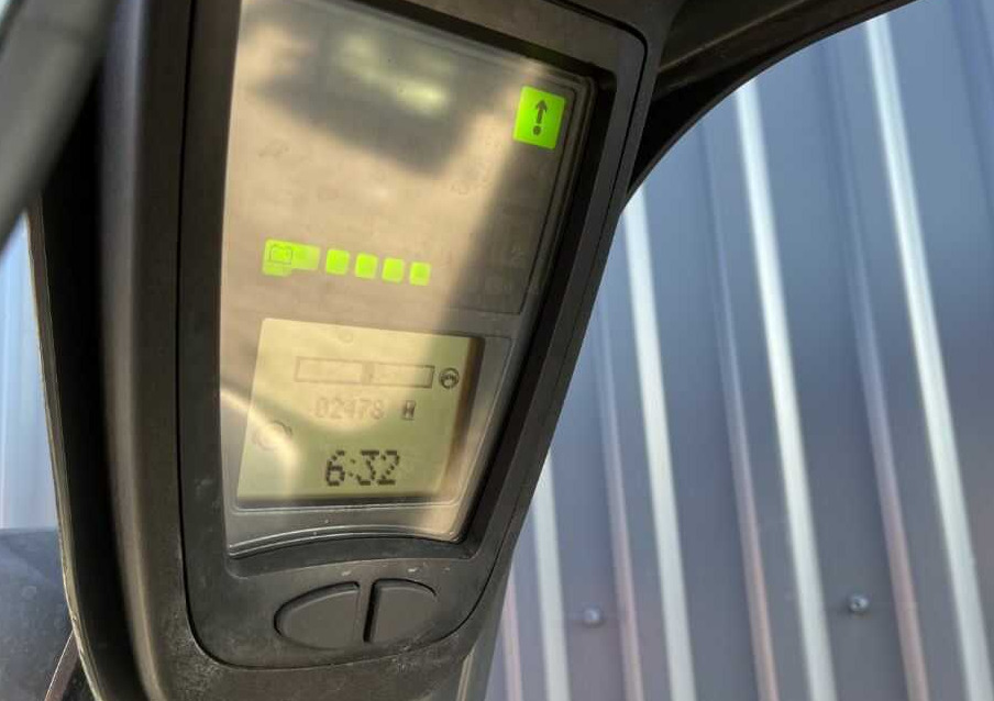 Električni viličar Linde E14-02: slika Električni viličar Linde E14-02 Električni viličar Linde E14-02: slika Električni viličar Linde E14-02