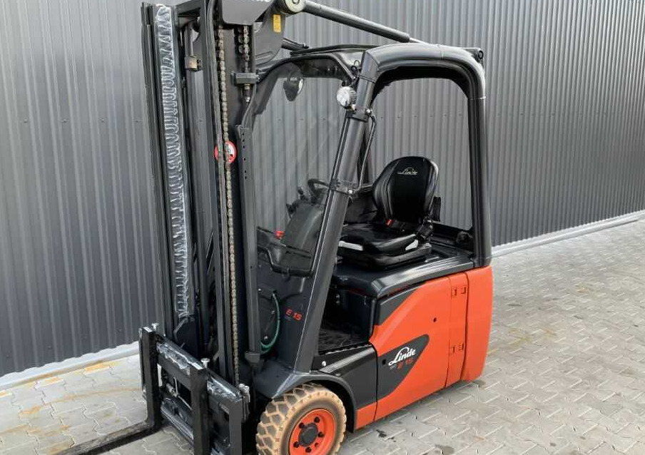 Linde E15-02 - Električni viličar: slika Linde E15-02 - Električni viličar Linde E15-02 - Električni viličar: slika Linde E15-02 - Električni viličar