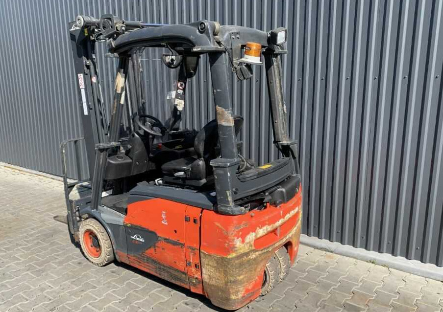 Linde E16-02 - Električni viličar: slika Linde E16-02 - Električni viličar Linde E16-02 - Električni viličar: slika Linde E16-02 - Električni viličar