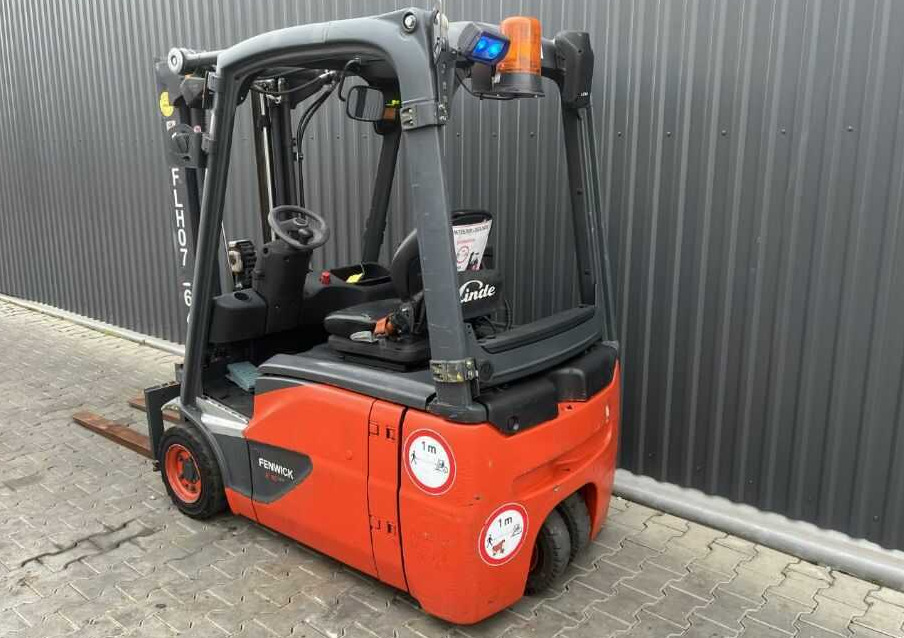 Linde E16-02 - Električni viličar: slika Linde E16-02 - Električni viličar Linde E16-02 - Električni viličar: slika Linde E16-02 - Električni viličar