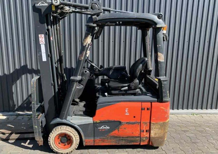 Linde E16-02 - Električni viličar: slika Linde E16-02 - Električni viličar Linde E16-02 - Električni viličar: slika Linde E16-02 - Električni viličar