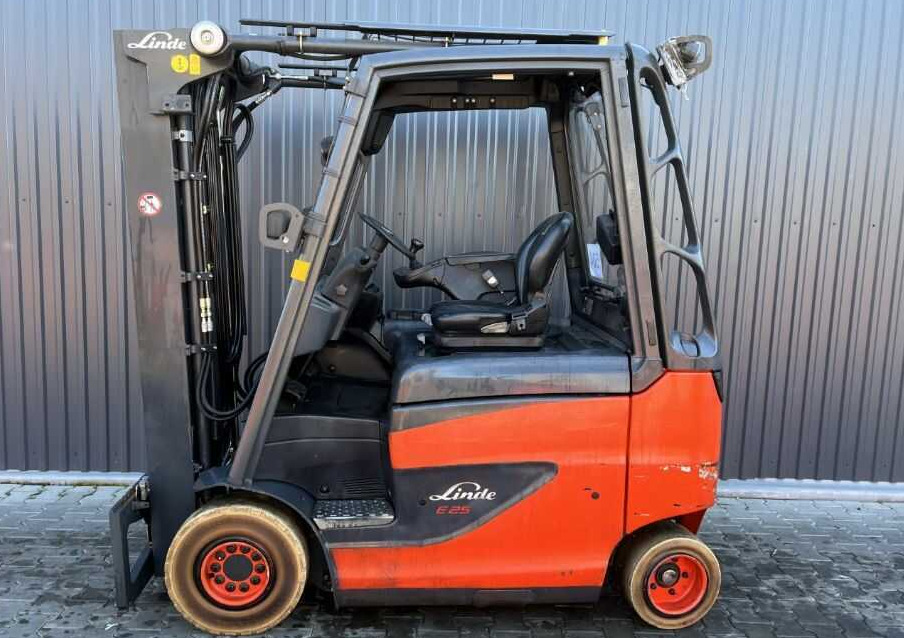 Linde E25H-01/600 - Električni viličar: slika Linde E25H-01/600 - Električni viličar Linde E25H-01/600 - Električni viličar: slika Linde E25H-01/600 - Električni viličar