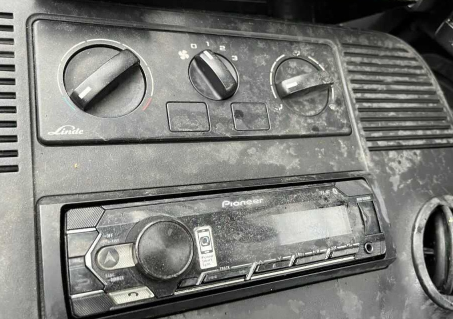 Električni viličar Linde E30-01: slika Električni viličar Linde E30-01