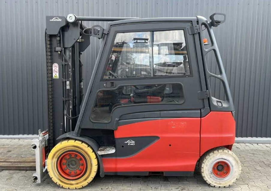 Linde E40HL-01/600 - Električni viličar: slika Linde E40HL-01/600 - Električni viličar Linde E40HL-01/600 - Električni viličar: slika Linde E40HL-01/600 - Električni viličar
