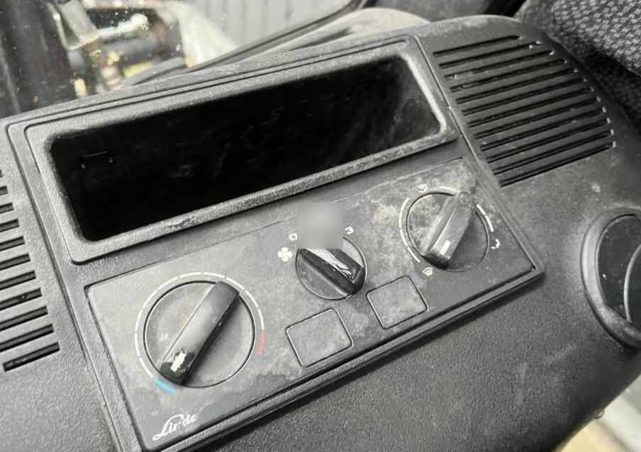 Plinski viličar Linde H20T-01: slika Plinski viličar Linde H20T-01 Plinski viličar Linde H20T-01: slika Plinski viličar Linde H20T-01