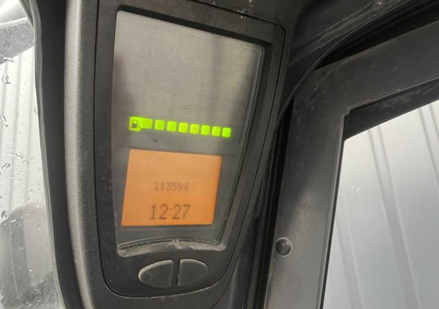 Plinski viličar Linde H20T-01: slika Plinski viličar Linde H20T-01 Plinski viličar Linde H20T-01: slika Plinski viličar Linde H20T-01