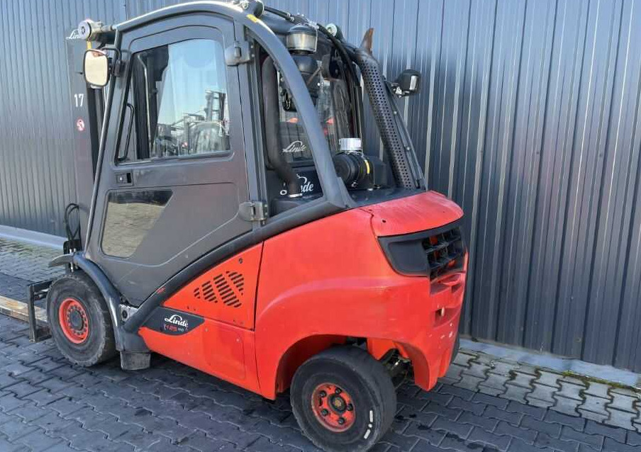 Linde H25D-02/600 - Diesel viličar: slika Linde H25D-02/600 - Diesel viličar Linde H25D-02/600 - Diesel viličar: slika Linde H25D-02/600 - Diesel viličar
