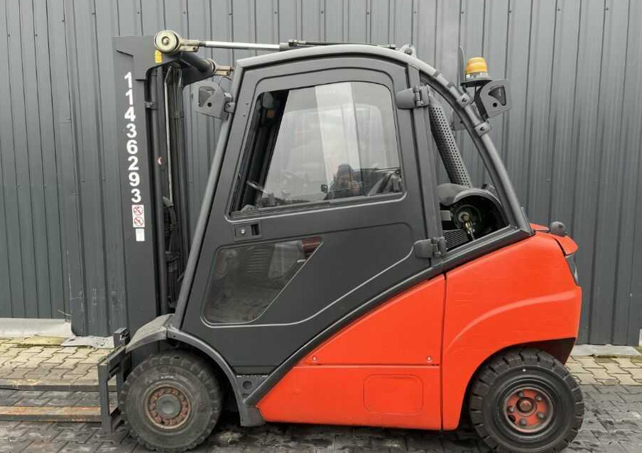 Linde H25T - Plinski viličar: slika Linde H25T - Plinski viličar Linde H25T - Plinski viličar: slika Linde H25T - Plinski viličar