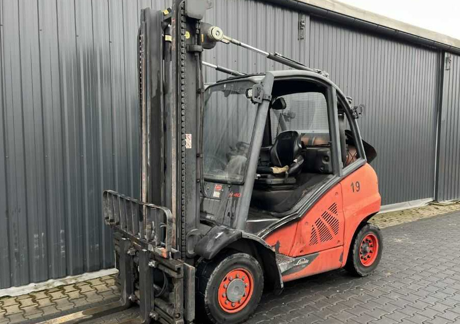 Linde H40CNG-02 - Plinski viličar: slika Linde H40CNG-02 - Plinski viličar Linde H40CNG-02 - Plinski viličar: slika Linde H40CNG-02 - Plinski viličar