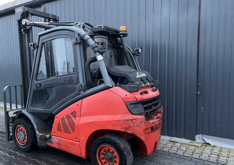 Linde H40T-02 - Plinski viličar: slika Linde H40T-02 - Plinski viličar Linde H40T-02 - Plinski viličar: slika Linde H40T-02 - Plinski viličar