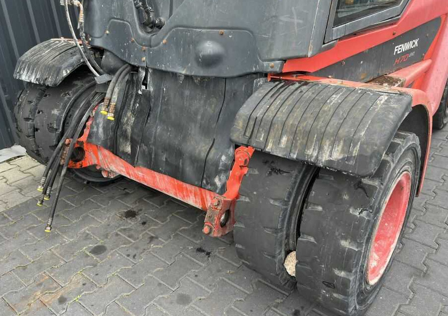 Linde H70D-03 - Diesel viličar: slika Linde H70D-03 - Diesel viličar Linde H70D-03 - Diesel viličar: slika Linde H70D-03 - Diesel viličar