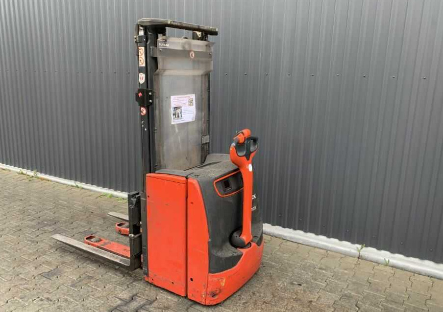 Linde L16 - Slagač stoga: slika Linde L16 - Slagač stoga Linde L16 - Slagač stoga: slika Linde L16 - Slagač stoga