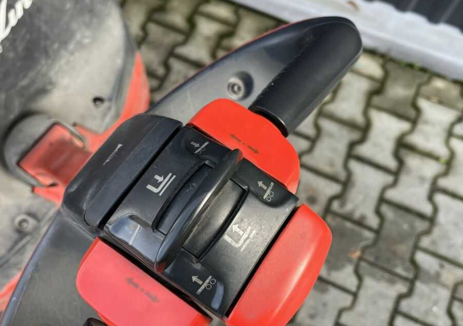 Slagač stoga Linde L16: slika Slagač stoga Linde L16 Slagač stoga Linde L16: slika Slagač stoga Linde L16