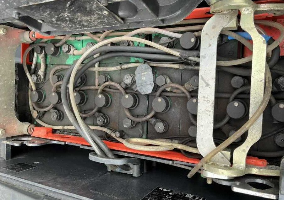 Linde N20 - Komisioner: slika  Linde N20 - Komisioner Linde N20 - Komisioner: slika  Linde N20 - Komisioner