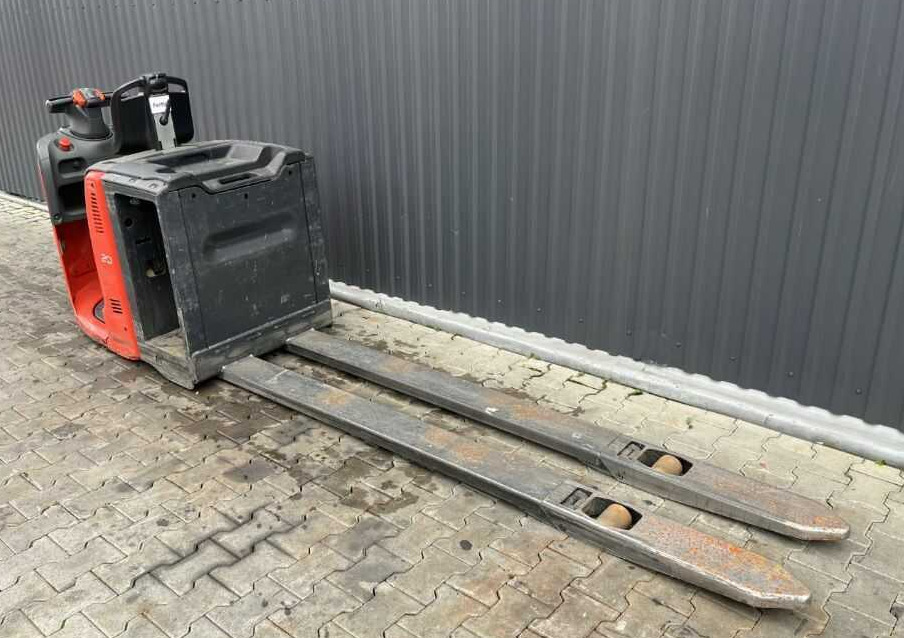 Linde N20 - Komisioner: slika  Linde N20 - Komisioner Linde N20 - Komisioner: slika  Linde N20 - Komisioner