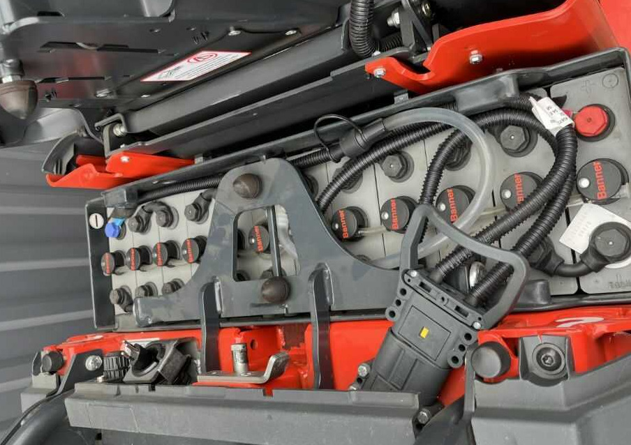 Linde N20CD - Komisioner: slika  Linde N20CD - Komisioner Linde N20CD - Komisioner: slika  Linde N20CD - Komisioner