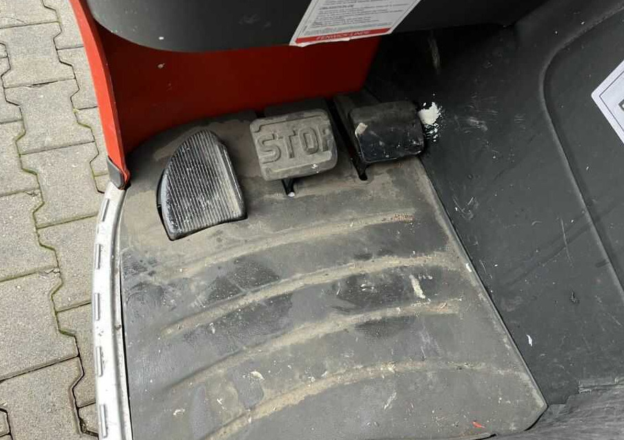 Regalni viličar Linde R14HD-01: slika Regalni viličar Linde R14HD-01