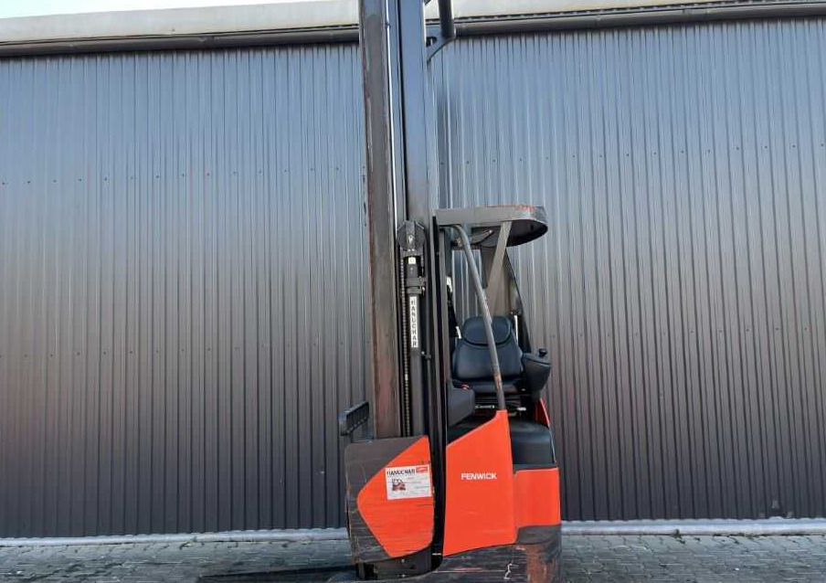 Linde R14X - Regalni viličar: slika Linde R14X - Regalni viličar Linde R14X - Regalni viličar: slika Linde R14X - Regalni viličar