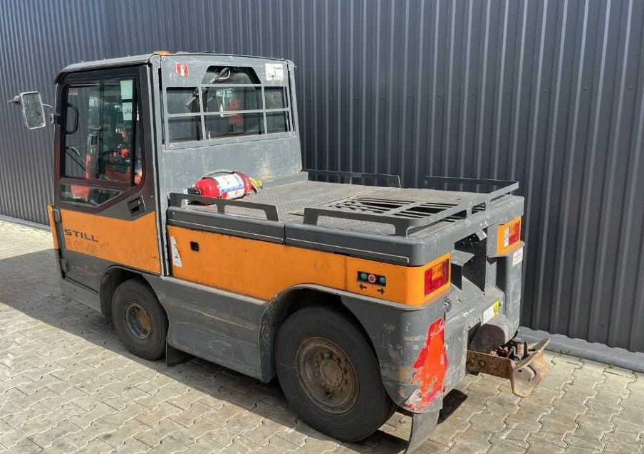 Still R07-25 - Vučni traktor: slika Still R07-25 - Vučni traktor Still R07-25 - Vučni traktor: slika Still R07-25 - Vučni traktor