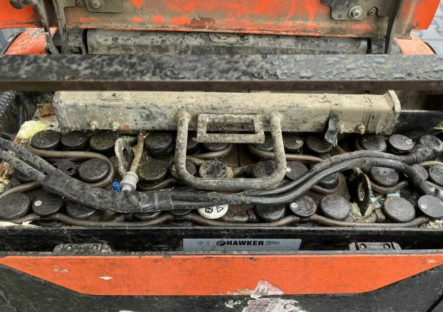 Toyota LPE200 - Paletni viličar: slika Toyota LPE200 - Paletni viličar Toyota LPE200 - Paletni viličar: slika Toyota LPE200 - Paletni viličar