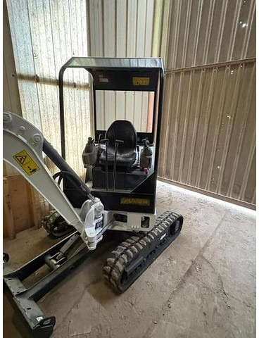 Bobcat E14 - Mini bager: slika Bobcat E14 - Mini bager Bobcat E14 - Mini bager: slika Bobcat E14 - Mini bager