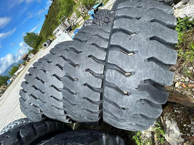 Bridgestone 30.00R51 - Gume i felge: slika Bridgestone 30.00R51 - Gume i felge Bridgestone 30.00R51 - Gume i felge: slika Bridgestone 30.00R51 - Gume i felge