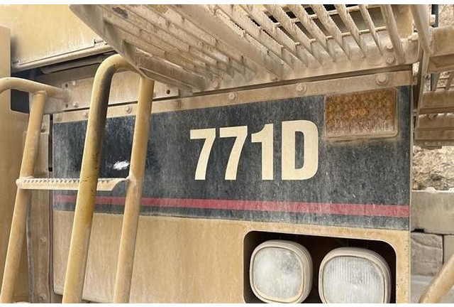 Caterpillar 771D - Istovarivač: slika Caterpillar 771D - Istovarivač Caterpillar 771D - Istovarivač: slika Caterpillar 771D - Istovarivač